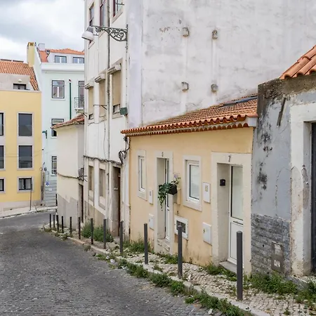 Cozy Ground Floor With Ac And Loft Bedroom By Lisbeyond Lisboa
